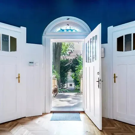 Apartman Magyaros-szecesszios *