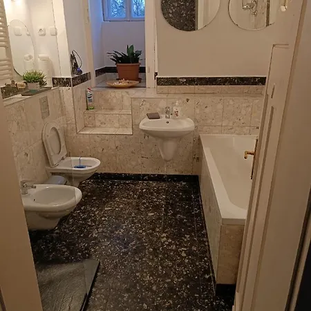 شقة Magyaros-szecesszios