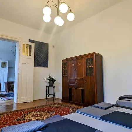 Magyaros-szecesszios Apartman