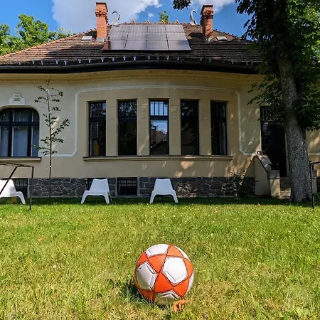 Apartman Magyaros-szecesszios