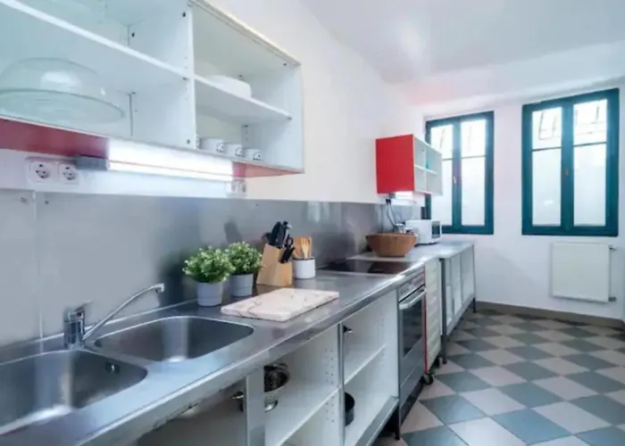 Magyaros-szecesszios Apartament Budapesta