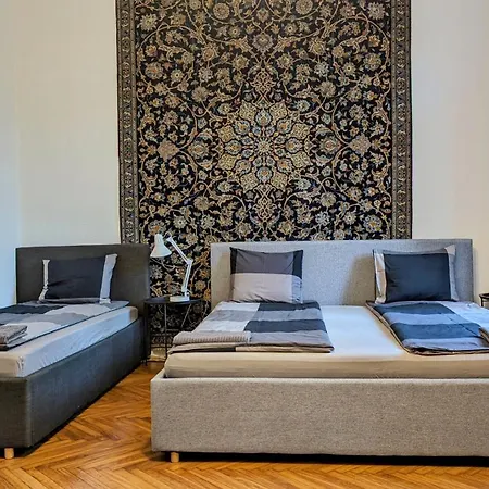 Magyaros-szecesszios Apartment *